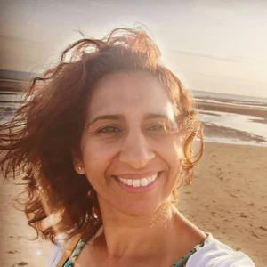 Fatima Jalab, professeure passionnée de développement personnel, pratique la NSQ®