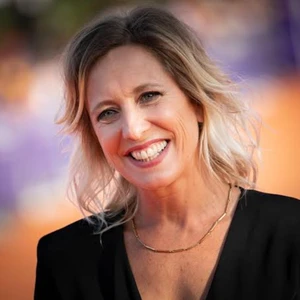 Andrea Bescond, comédienne et autrice, accompagnée en NSQ® par Joachim Roberfroid